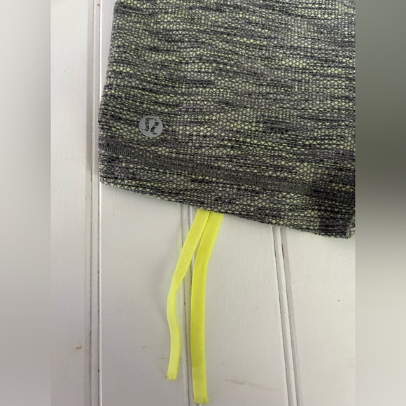 LULULEMON Liberty shorts in excellent condition womens size 0/2 - Picture 6 of 6